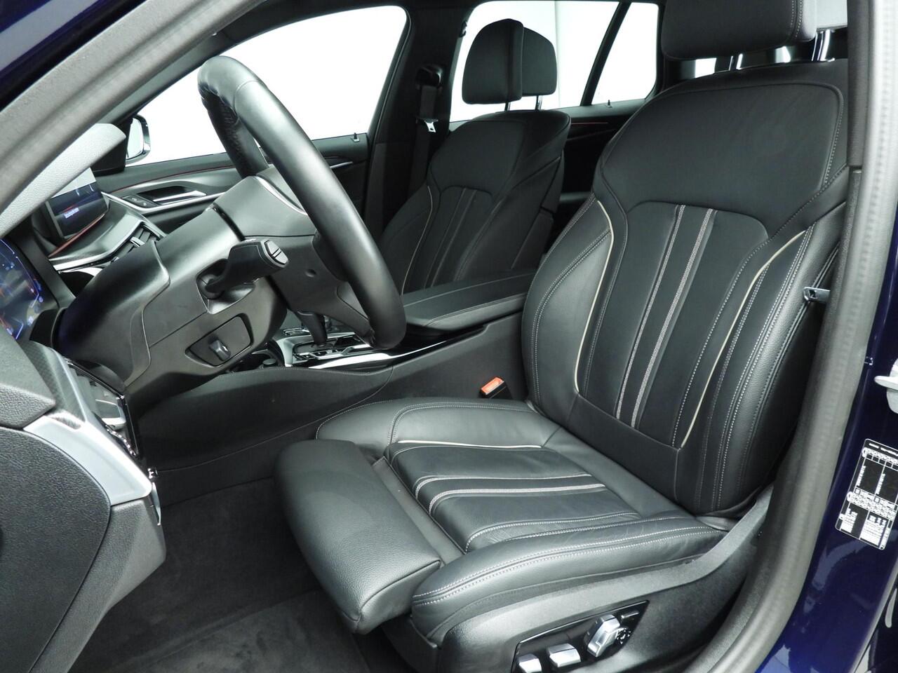 BMW 5-SERIE Touring 520i | M-Sportpakket | LED | Leder | Navigatie | Comfortzetels | Chrome line | DAB | Hifi speakers | Alu 18 inch