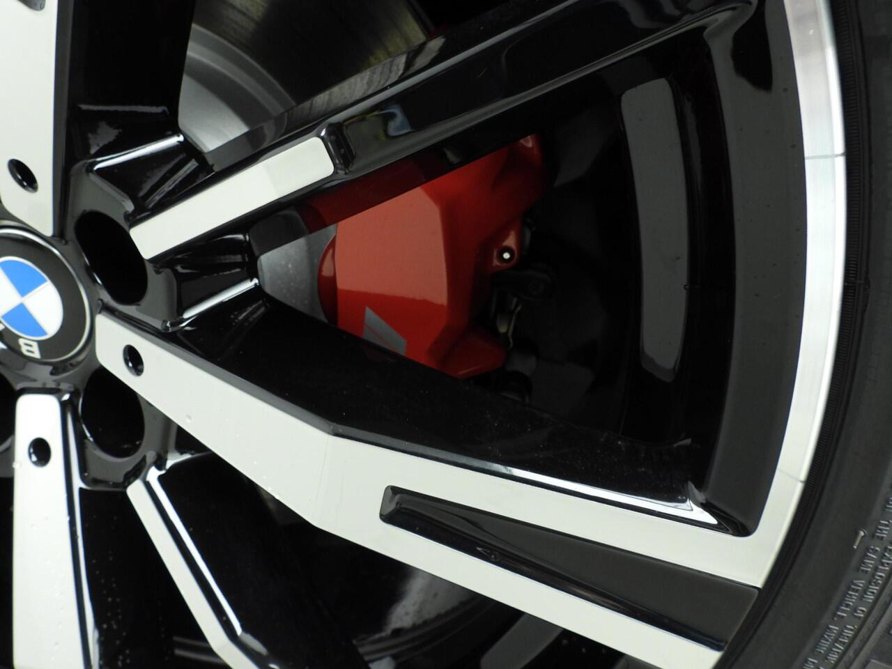 BMW 5-SERIE 530e M Sport Edition | M Sportpakket Pro | Innovation Pack | Travel Pack | Panoramadak