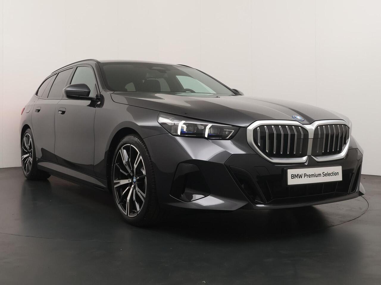 BMW 5-SERIE Touring 530e | M Sportpakket | Trekhaak |