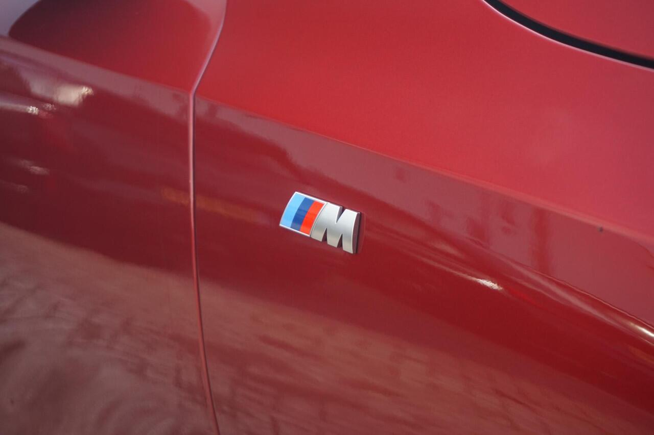 BMW 5-SERIE Touring 530e M Sport Pro | Trekhaak / Comfortstoelen Elektrisch met geheugen / Panoramadak / Head-up / Rondomzicht camera's / Stoelverwarming Voor & Achter