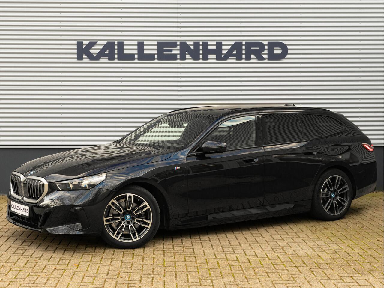 BMW 5-SERIE Touring 530e M-Sport - Pano - Trekhaak - Driving Ass - Camera