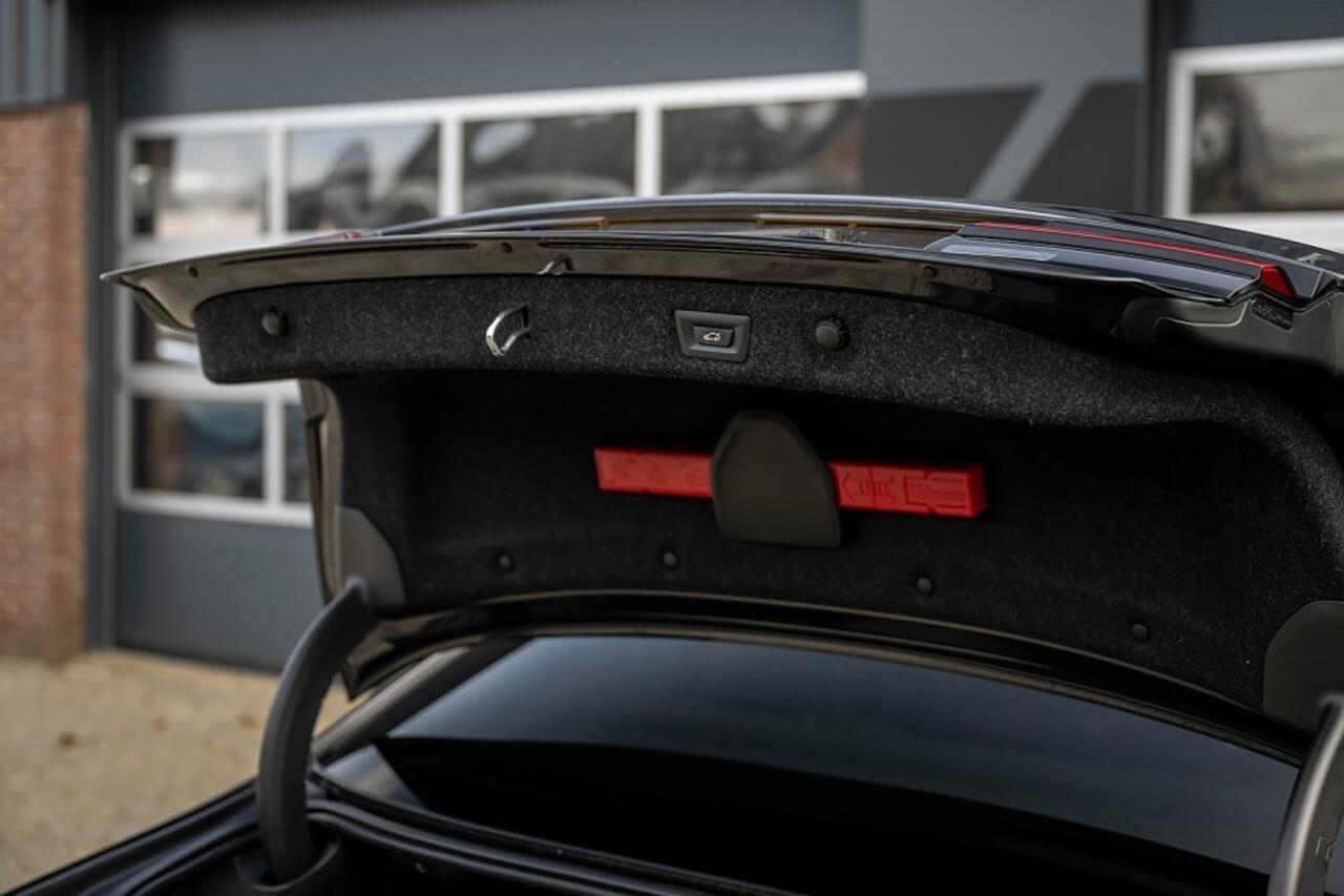 BMW 5-SERIE 530 530e High Executive | NAP | M-Sport | Shadow | Laser | Leder | Hifi-audio | Memory | Stoelventilatie | Elek. stoel | 18' inch |