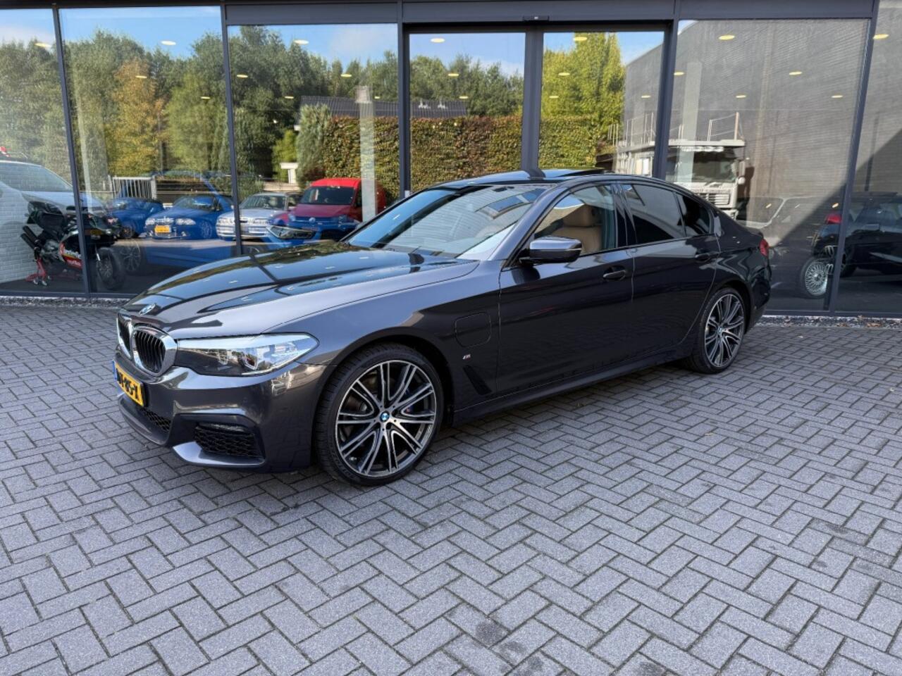 bmw-5-serie-530e-iperformance-m-spo