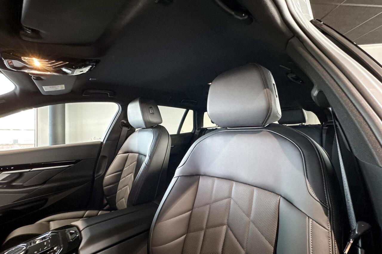 BMW 5-SERIE Touring 530e M Sport Edition | Harman Kardon | Stoelverwarming | Head-up Display |