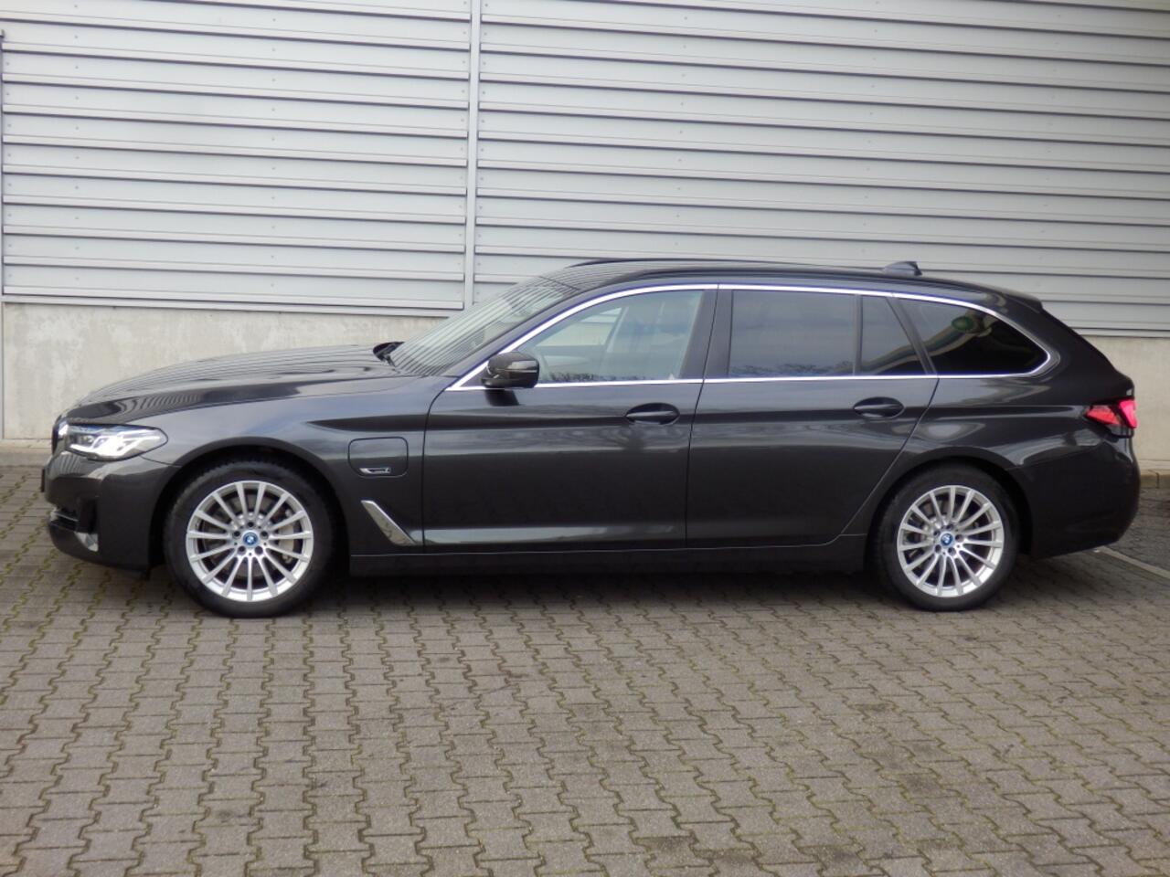 BMW 5-SERIE Touring 520e Business Edition Plus I Hybride I Electr. verst. lederen sp