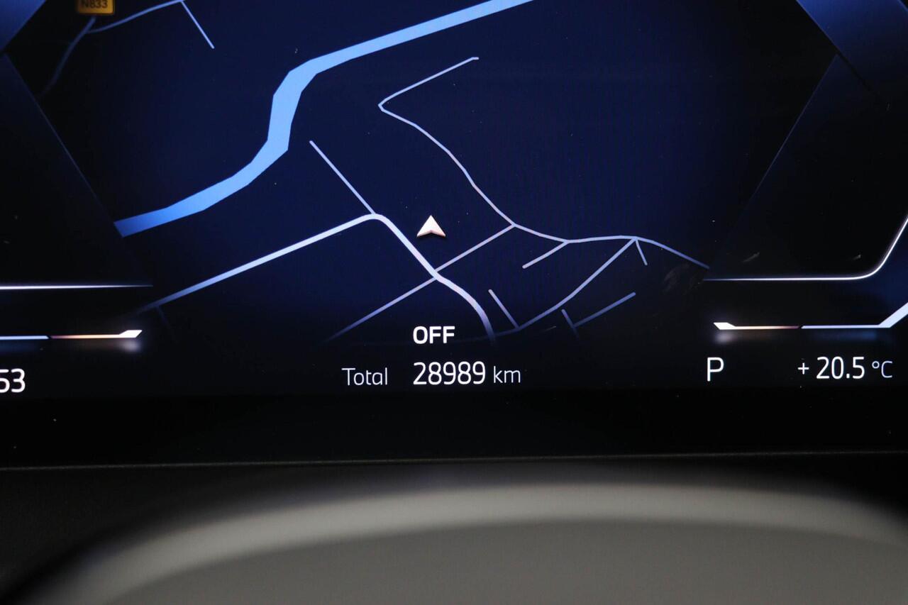 BMW 5-SERIE 520i M-Sport | COMFORT / INNOVATION / TRAVEL- PACK | HEAD UP | STOELKOELING | STUURVERWARMING | 360 CAMERA