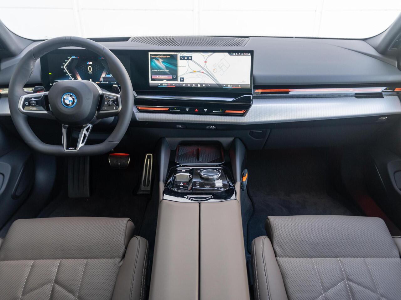 BMW 5-SERIE 530e Sedan | M Sport Edition | M Sportpakket | Innovation Pack | Travel Pack | Comfort Pack