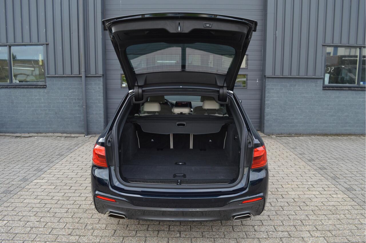 BMW 5-SERIE Touring 520i High Executive | M-PAKKET | 360 CAM | CARPLAY |
