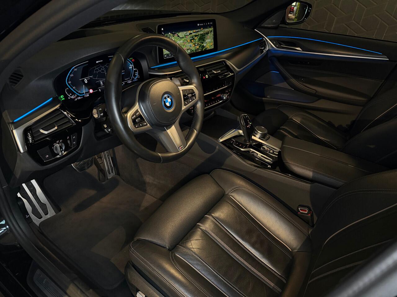 BMW 5-SERIE 530e xDrive Business Ed | M-sport | Schuifdak | 360 Camera