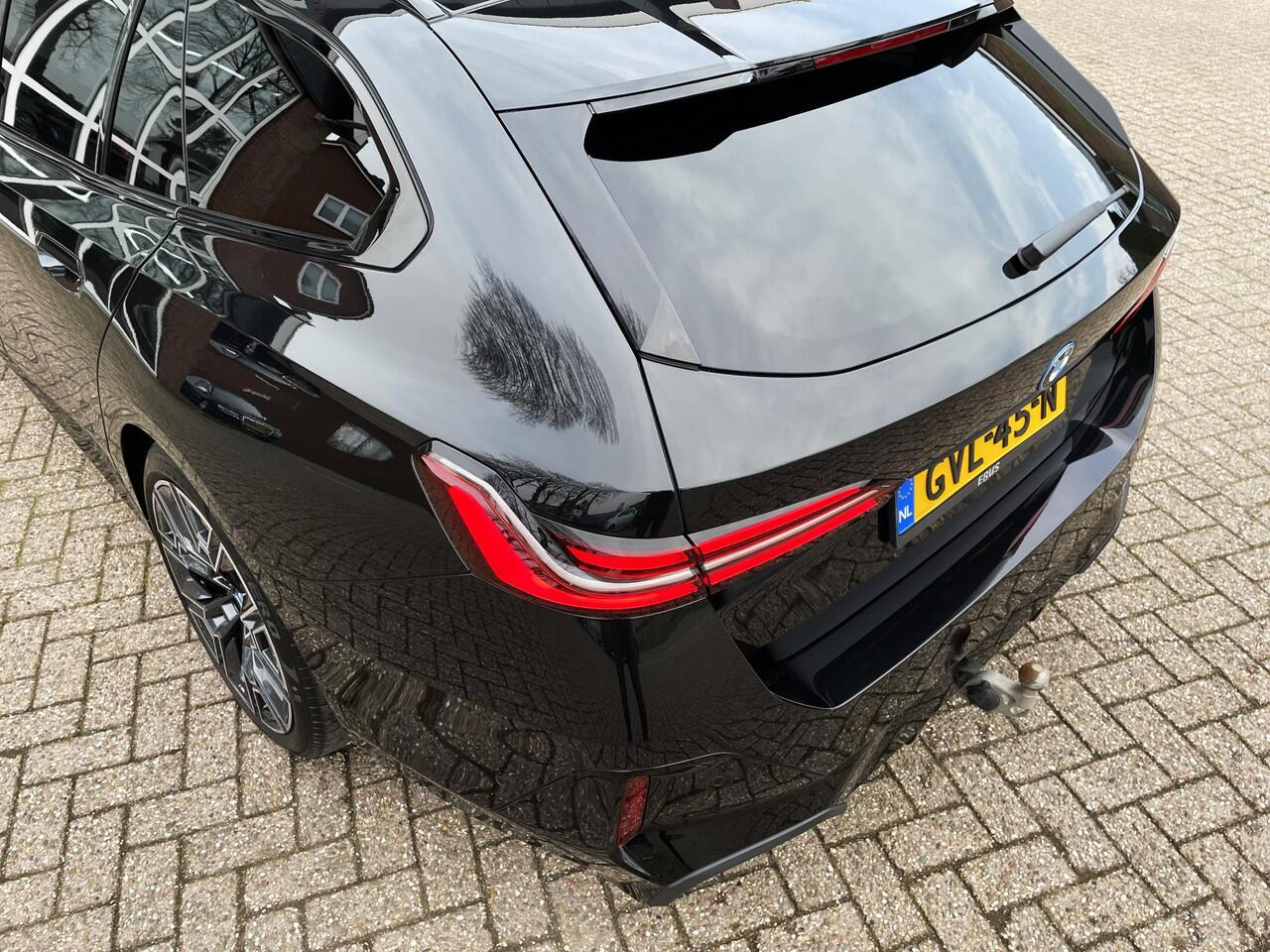 BMW 5-SERIE Touring 530e M-Sport