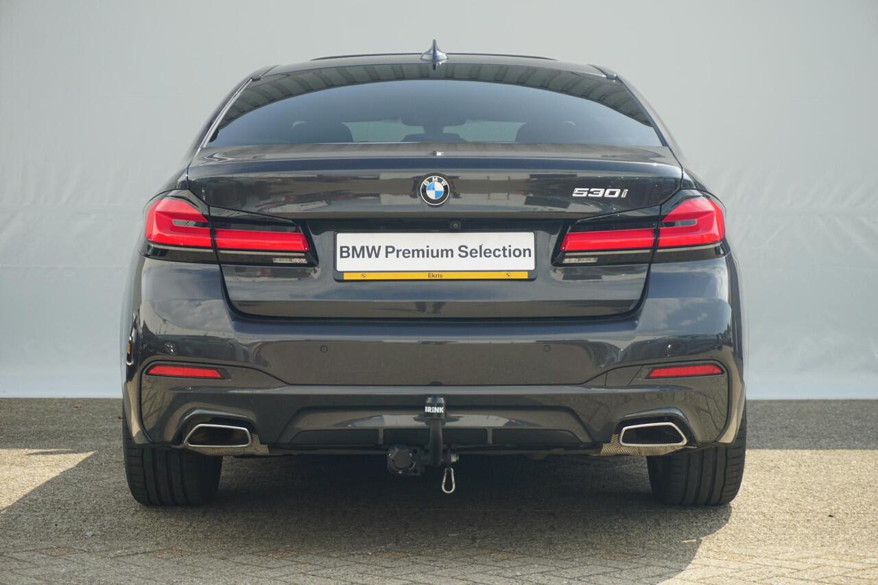 BMW 5-SERIE Sedan 530i M Sportpakket Schuif-/kanteldak / Head-Up Display / HiFi System