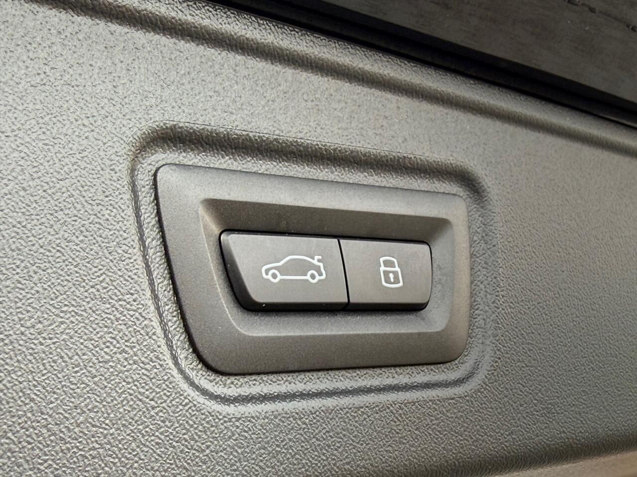 BMW 5-SERIE Touring 540d xDrive M-Sport Pro | Harman Kardon | Trekhaak | Panodak | Adaptive cruise |