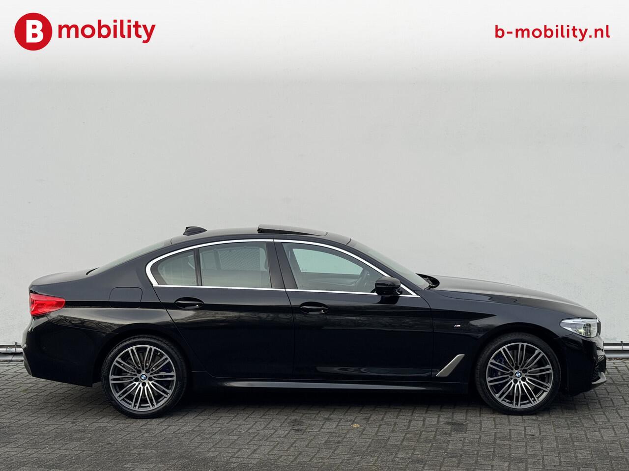 BMW 5-SERIE 540i xDrive High Executive Schuif/Kanteldak Trekhaak | Driving Assistant Plus | Head-Up Display | Parking Assistant Plus | Stuur/Stoel+Achterbankverwarming | Comfortstoelen