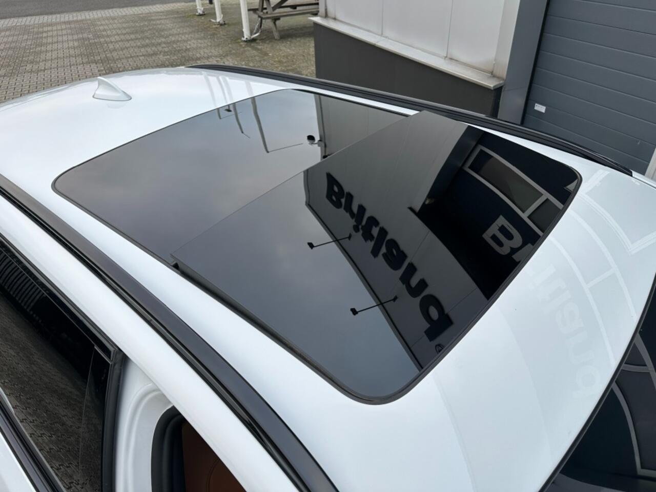 BMW 5-SERIE 530e M-sport Touring 2021 BTW *Pano *Adaptive *Leer *Laser *360gr Camera