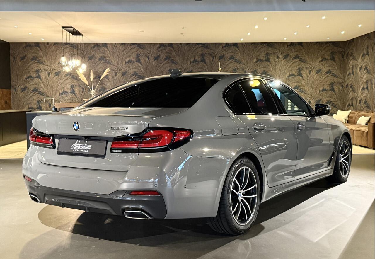 BMW 5-SERIE 520i Facelift I M-Sportpakket I BerninaGrau