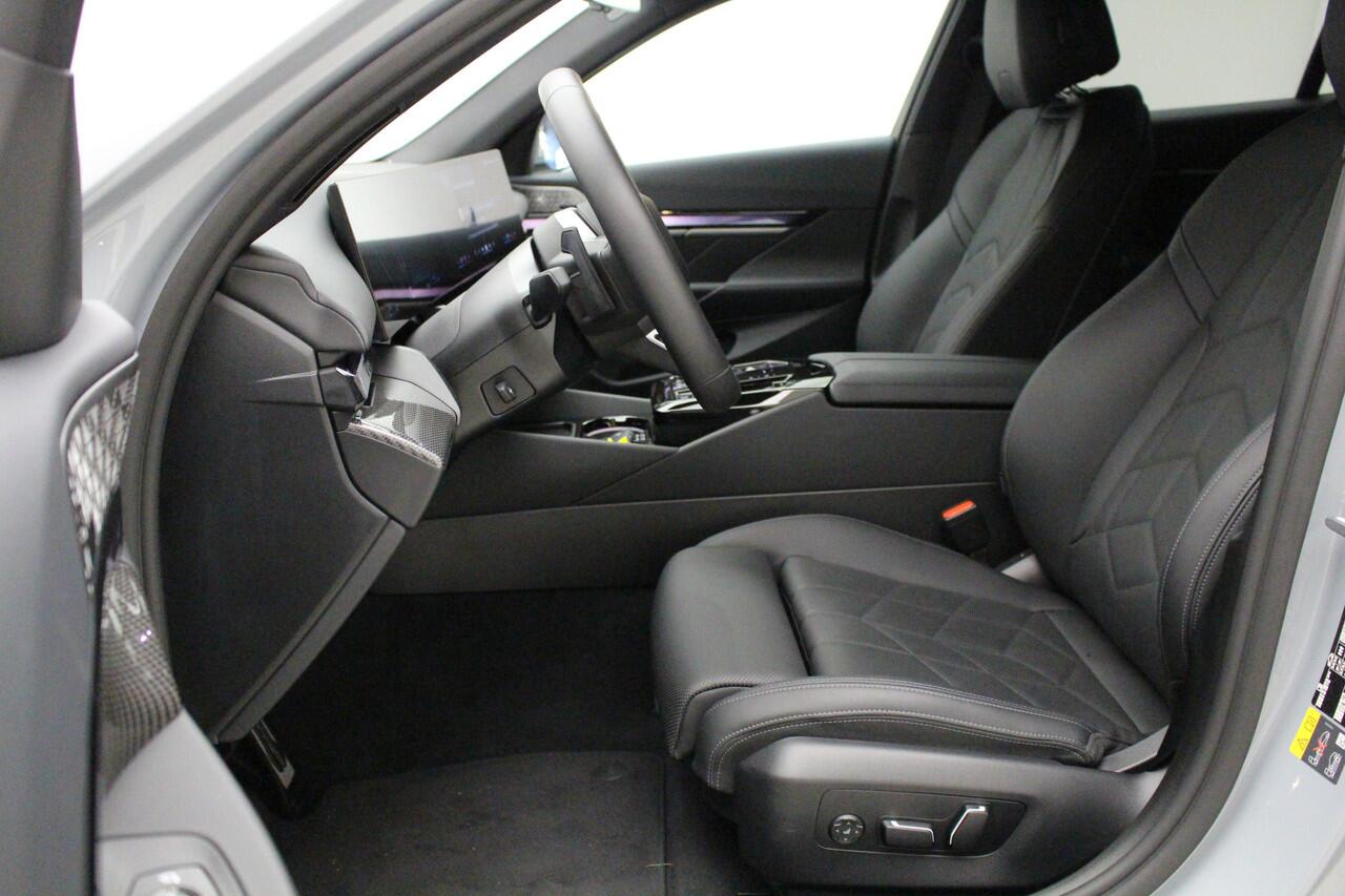 BMW 5-SERIE 550e xDrive M-Sport | Trekhaak | CoPilot | 20" | Bowers & Wilkins Surround | 489 pk