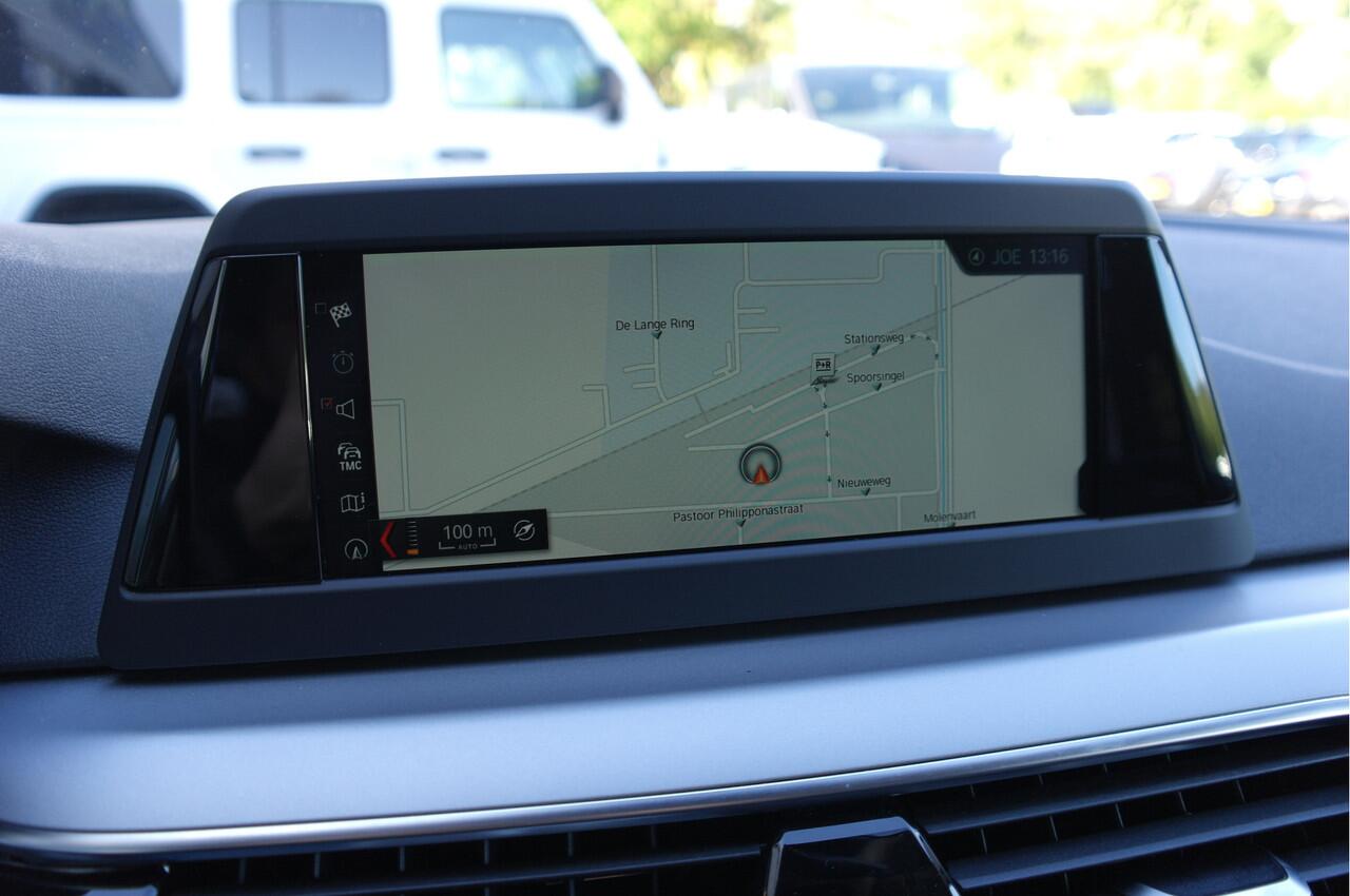 BMW 5-SERIE 520i High Executive Edition | Leder | Cruise | 20'' | Clima | Navi