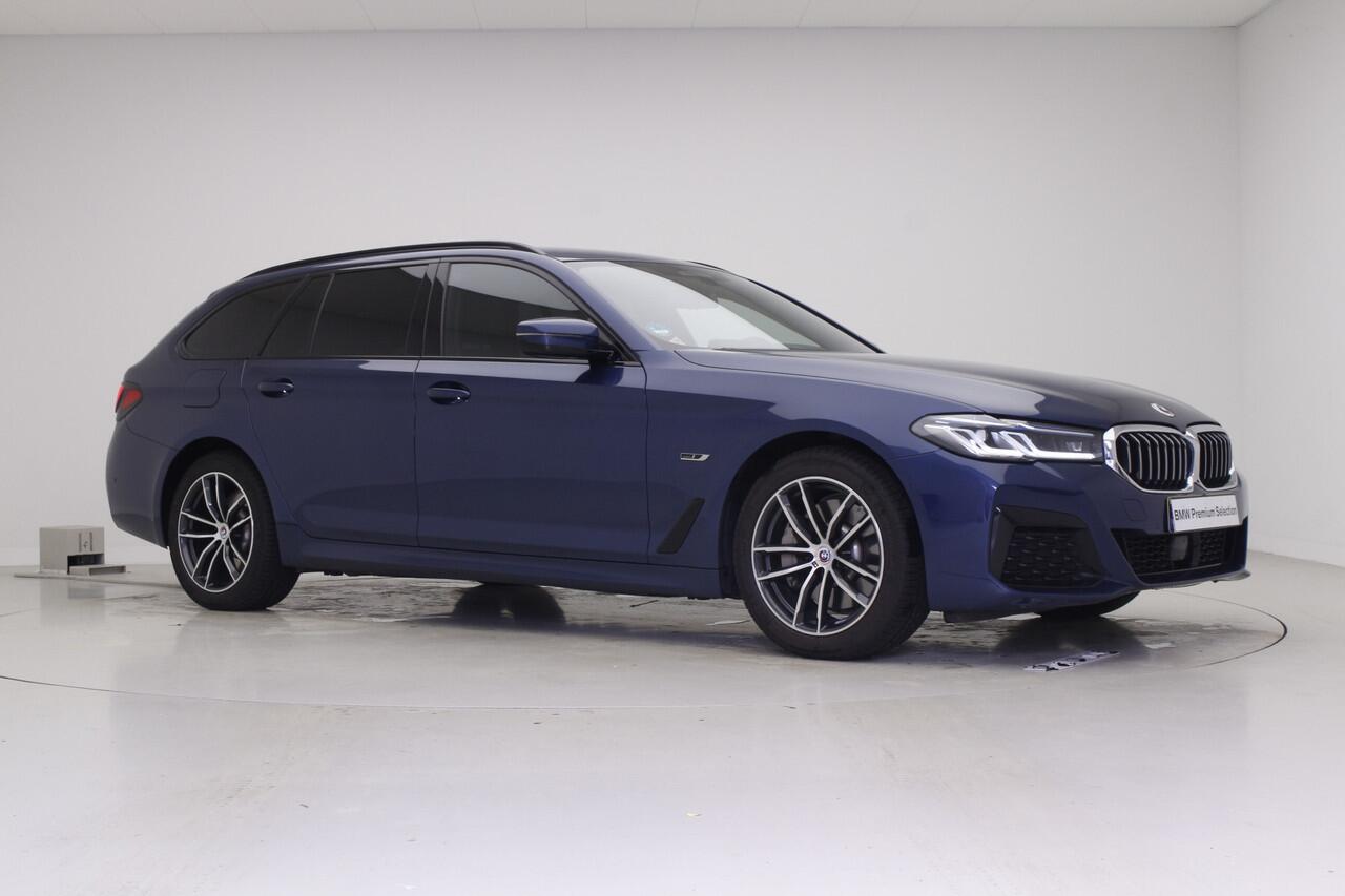BMW 5-SERIE Touring 530e xDrive M-Sport | Driving Assistant Professional | 2023 | Head-Up | Laser | PPF folie