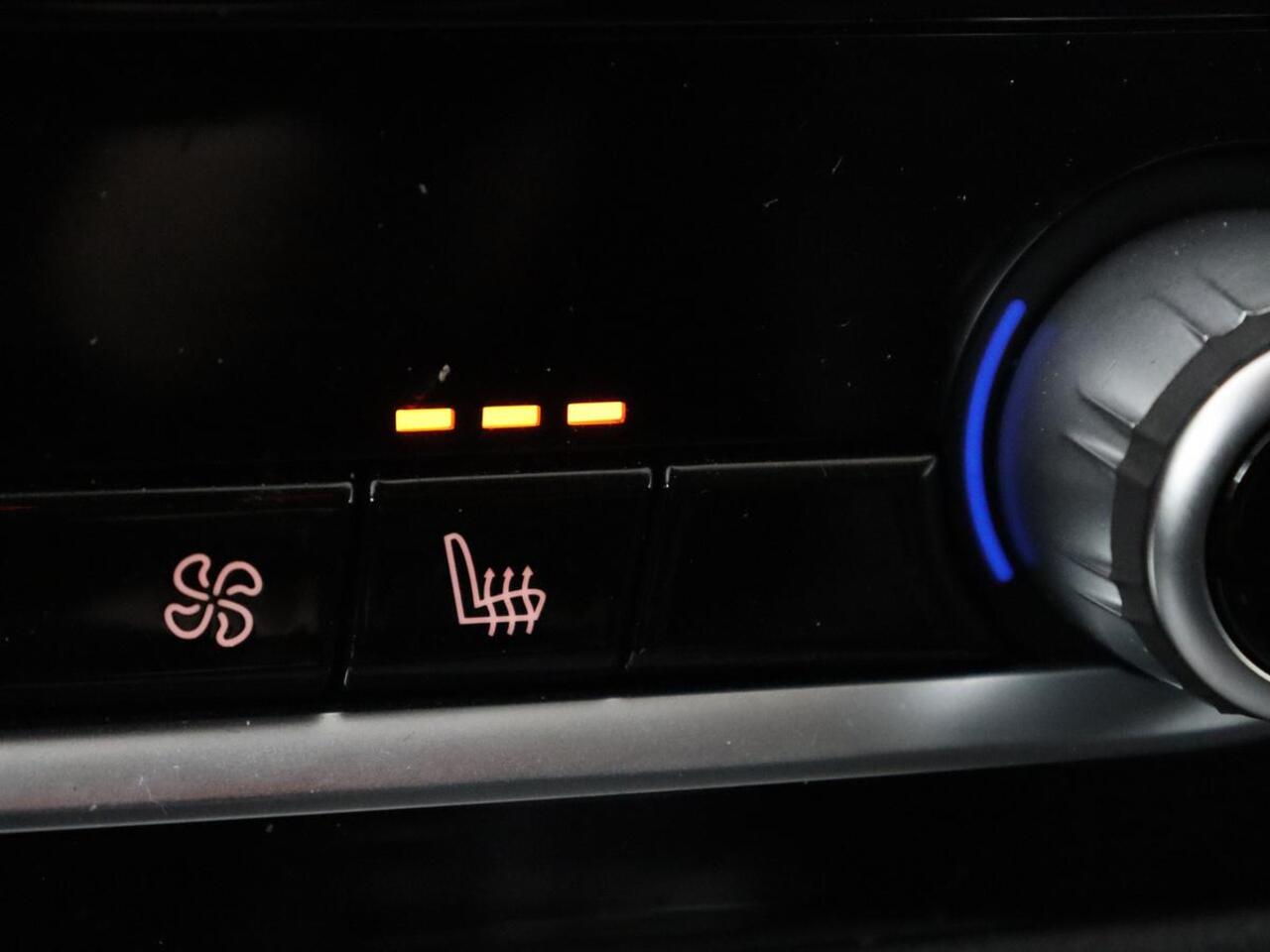 BMW 5-SERIE 530e High Executive| Head-Up | Leder | Stoelverwarming | Camera | Carplay | Live Cockpit | Naviagtie | Park Assist | Full LED