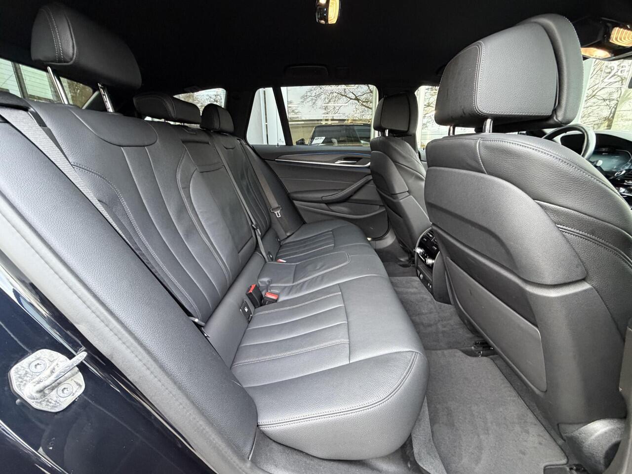 BMW 5-SERIE Touring 530e xDrive High Ex. M-Sport |CoPilot|Laser|Stoelventilatie|SoftClose|HUD|HiFi|Trekhaak