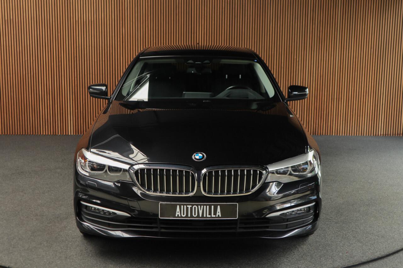 BMW 5-SERIE 530i Head-up Memory seats Navi Leer Camera Climate (3-zone) Stoelverwarming voor & achter Sportstoelen Virtual PDC LM velgen BTW auto