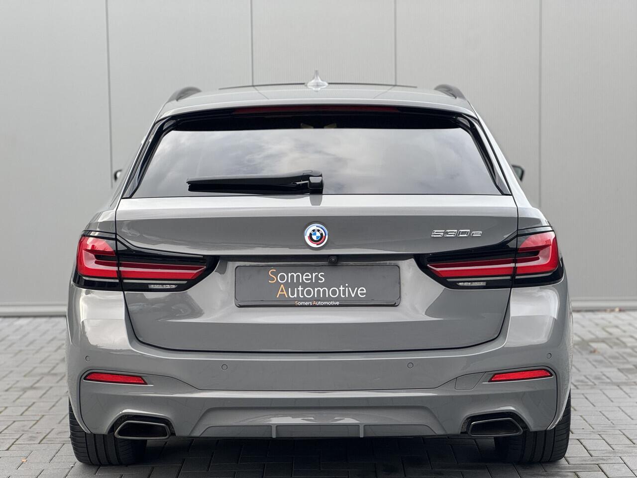 BMW 5-SERIE Touring LCI 530e M Sport High Executive | Panorama | Leder | 19" | HiFi Audio | Stoelverwarming v + a