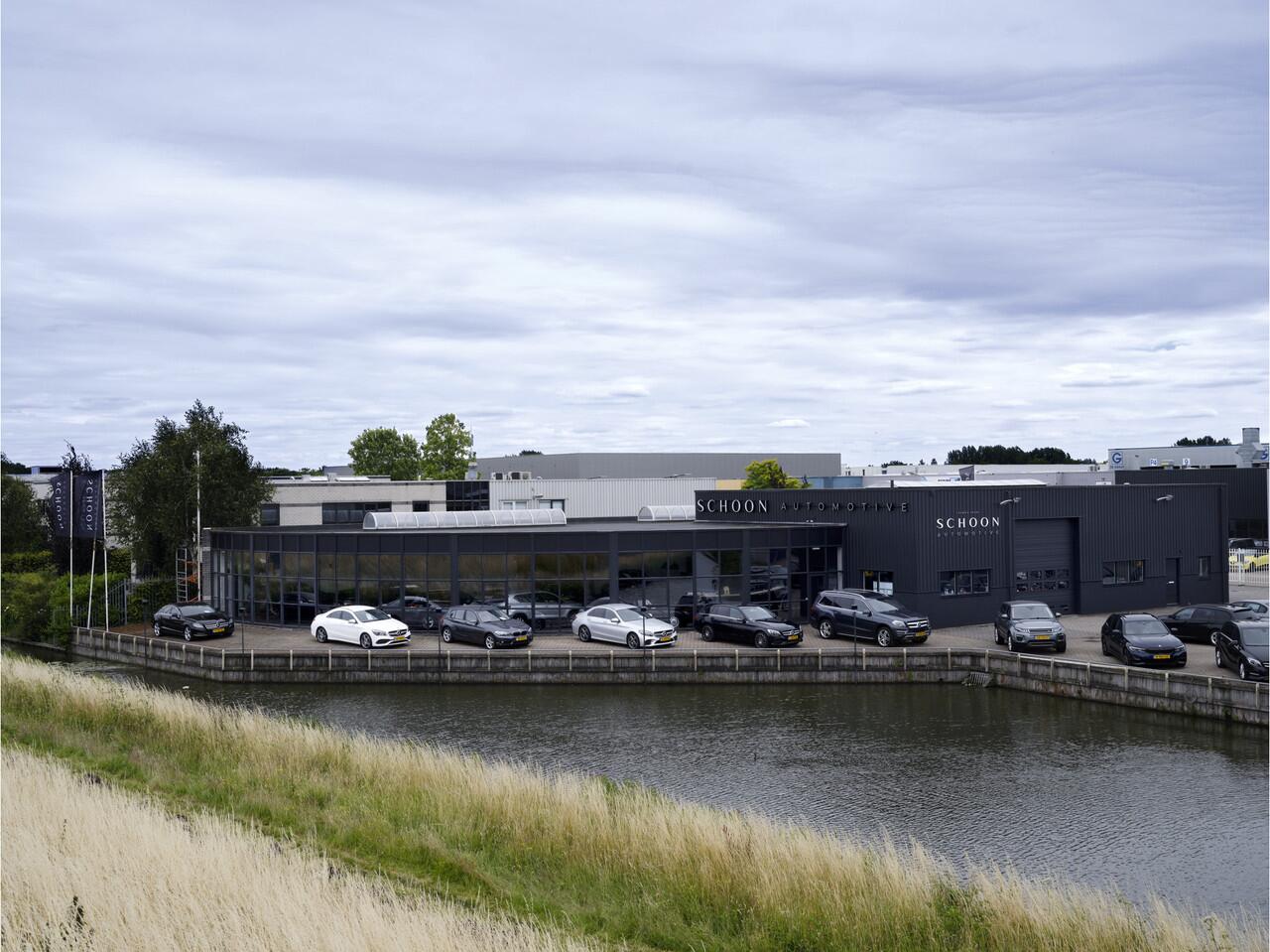 BMW 5-SERIE Touring 520i High Executive | M-PAKKET | 360 CAM | CARPLAY |