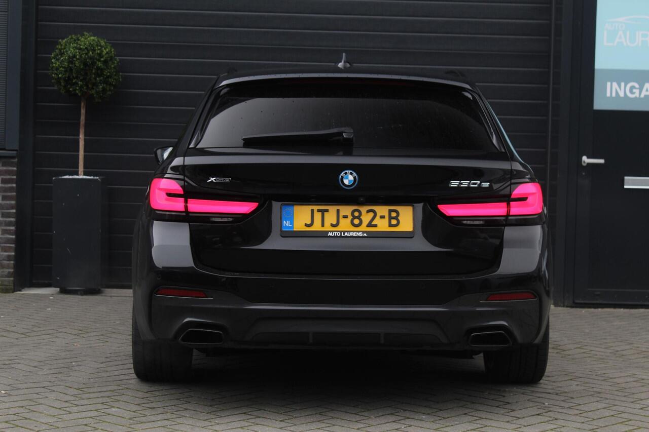 BMW 5-SERIE Touring 530e xDrive M-sport | Panorama-dak | Comfort Stoelen | Harman & Kardon | Cruise Control Adaptief | Sfeerverlichting | Electrische Achterklep