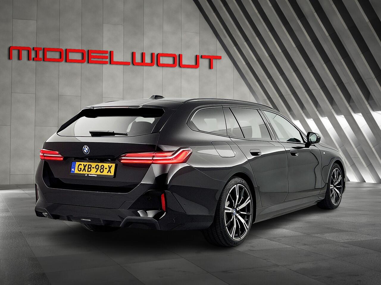 BMW 5-SERIE Touring 530e/M-Sport/Pano/Trekh/Leder/20"/BTW/Ned.Auto