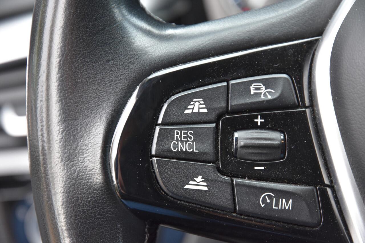 BMW 5-SERIE Touring 520i Executive Edition | CARPLAY | LEDER | ELEK. TREKHAAK