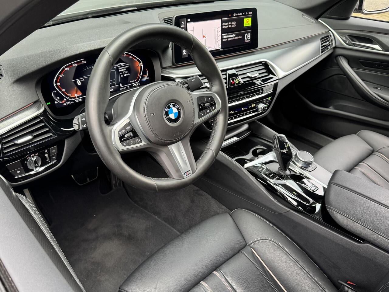 BMW 5-SERIE 520I BUSINESS EDITION PLUS I M-SPORT I TREKHAAK I SCHUIFDAK I ORIG. NEDERLANDS