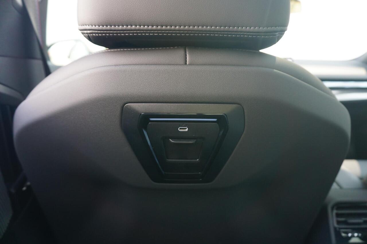 BMW 5-SERIE Touring 530e M Sportpakket Pro 20'' / Panoramadak / Stoelventilatie / Harman Kardon / Trekhaak | Ekris Selection