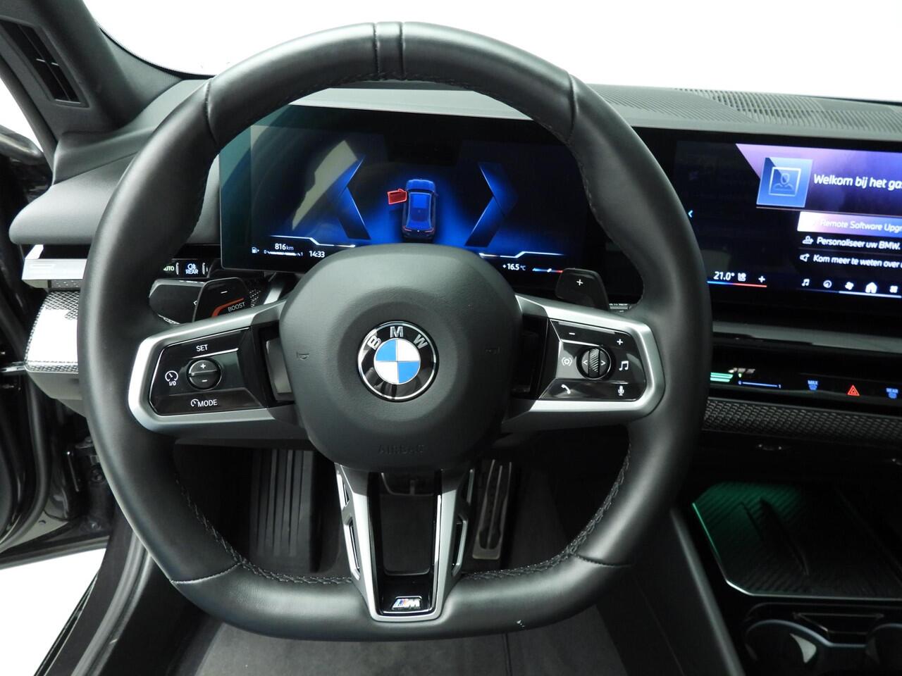 BMW 5-SERIE Touring 540d xDrive | M-Sportpakket | LED | HUD | Schuifdak | Active cruise | Trekhaak | DAB | Bowers & Wilkins sound | Alu 19 inch