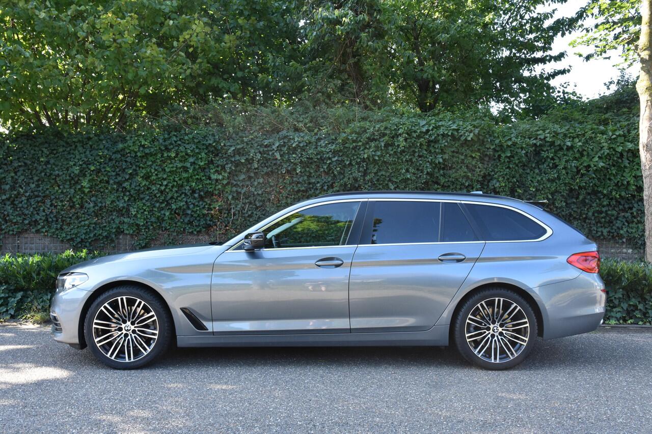 BMW 5-SERIE Touring 520i Executive Edition | CARPLAY | LEDER | ELEK. TREKHAAK