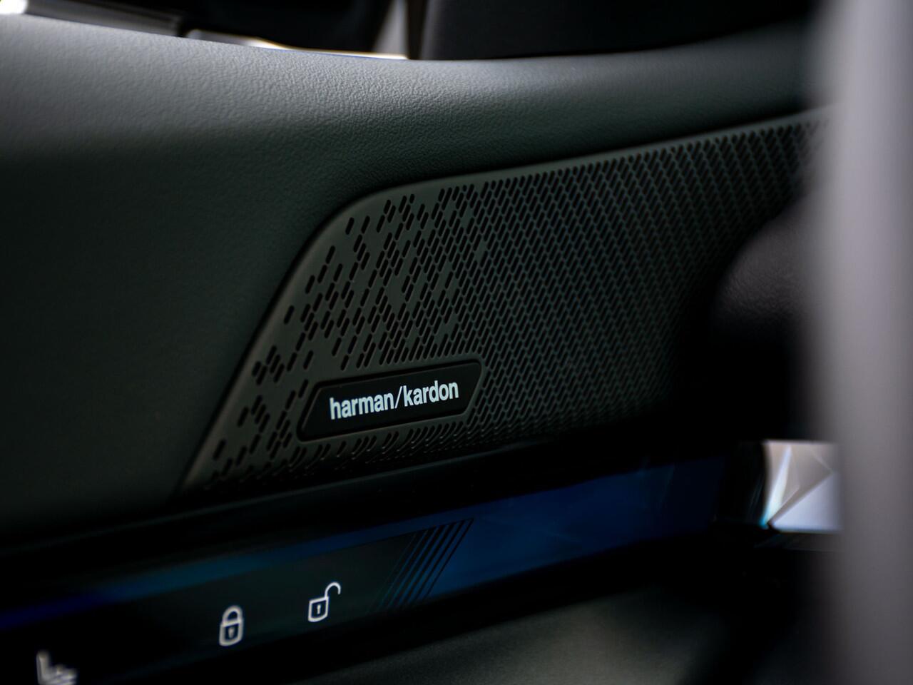 BMW 5-SERIE 550e xDrive | Adapt. LED | Adapt. Cruise | Stoelverwarming | Harman Kardon | 360 Camera | Elek. Trekhaak