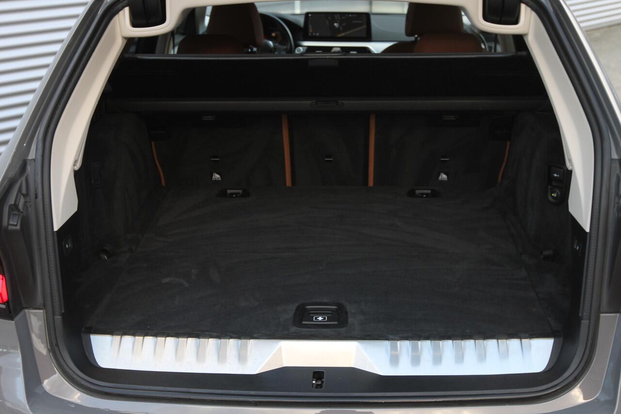 BMW 5-SERIE Touring 530e xDrive High Executive I Aut. I PHEV I Leder I Sportstoelen I Trekhaak