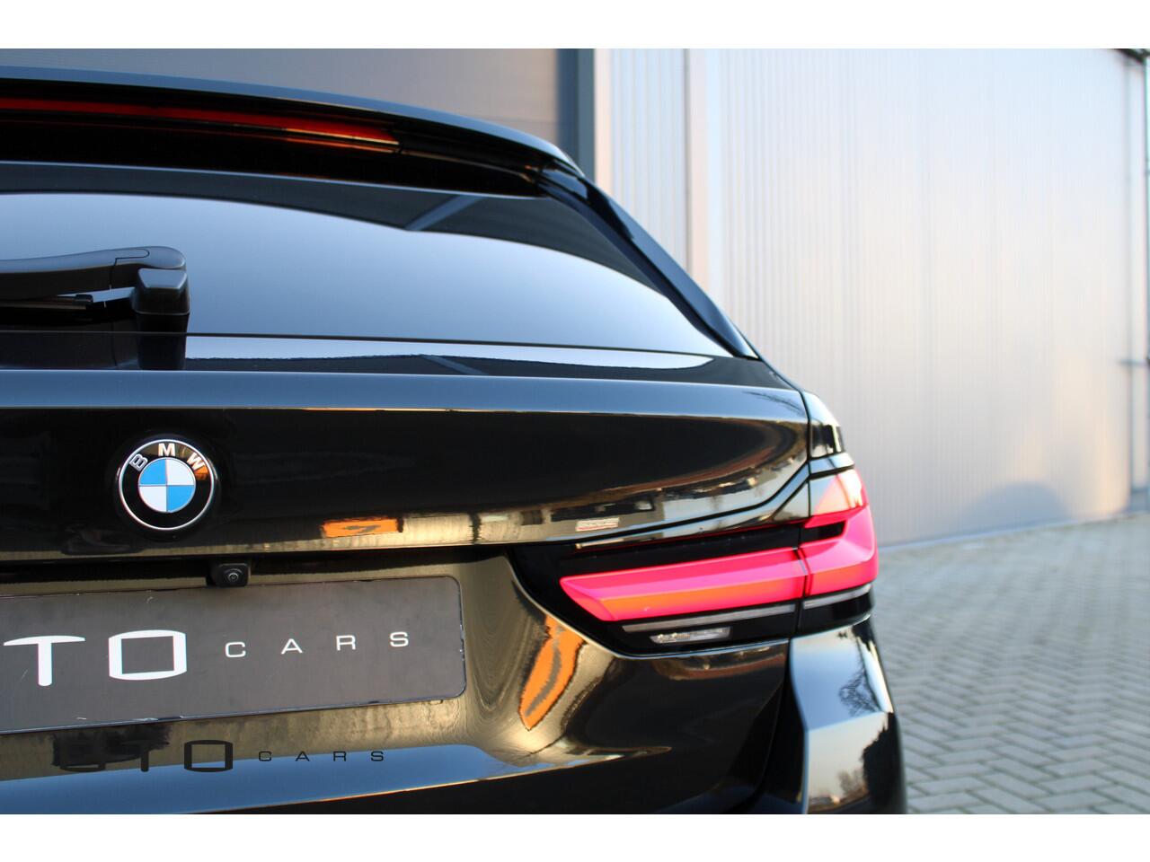 BMW 5-SERIE Touring 520i M Sport | Pano | Laser | Harman Kardon | Memory