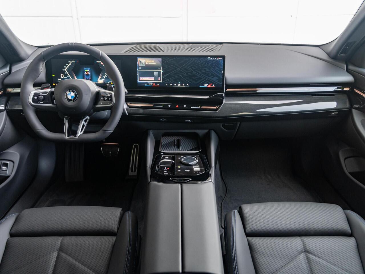 BMW 5-SERIE Touring 520i | M Sport Package | M Sport Package Pro | Travel Package | Showroom Selection