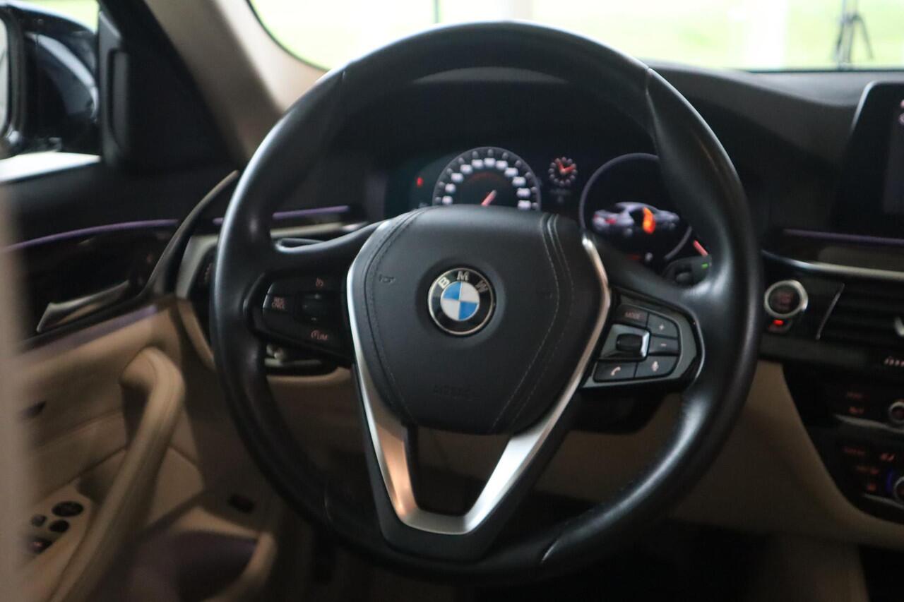 BMW 5-SERIE Sedan 520i | High Executive | Luxury-Line | Comfortstoelen | Stoelventilatie