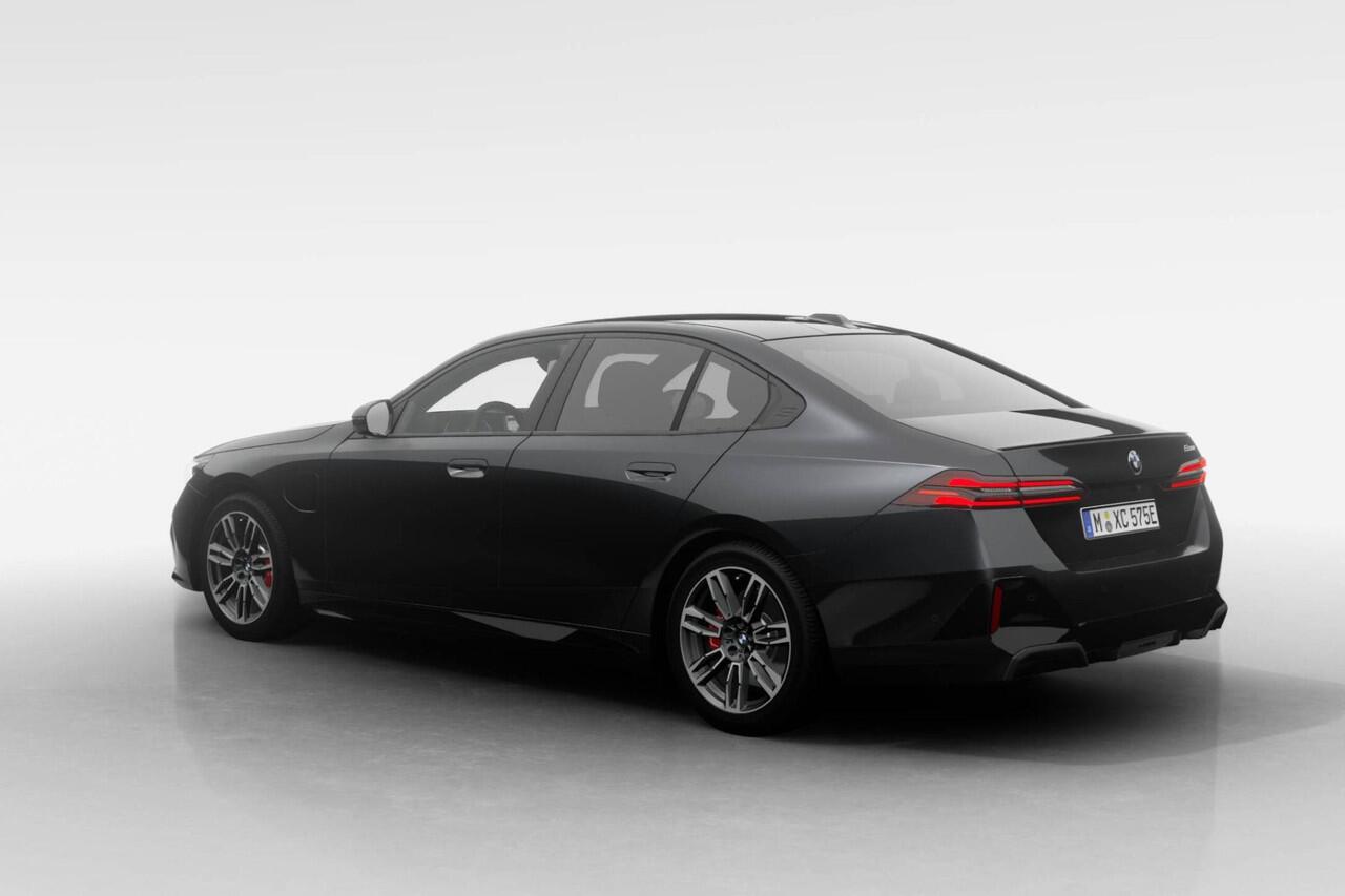 BMW 5-SERIE Sedan 530e M Sport Edition | M Sport Pro | Innovation Pack | Travel Pack | Comfort Pack