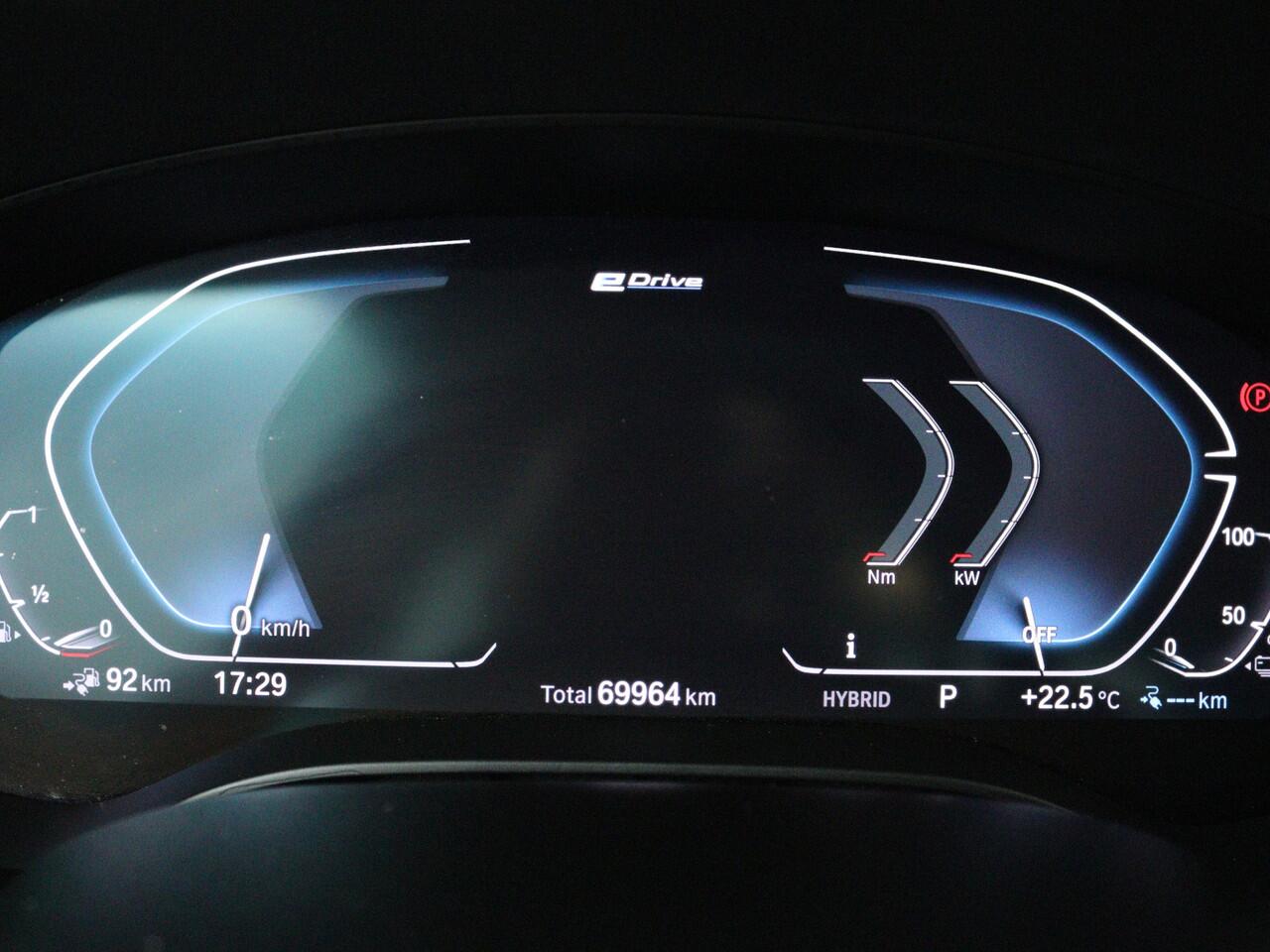 BMW 5-SERIE 530e Business Edition Plus | M Sport | Panoramadak | Head-up Display | Live Cockpit | Nederlandse Auto | NAP |