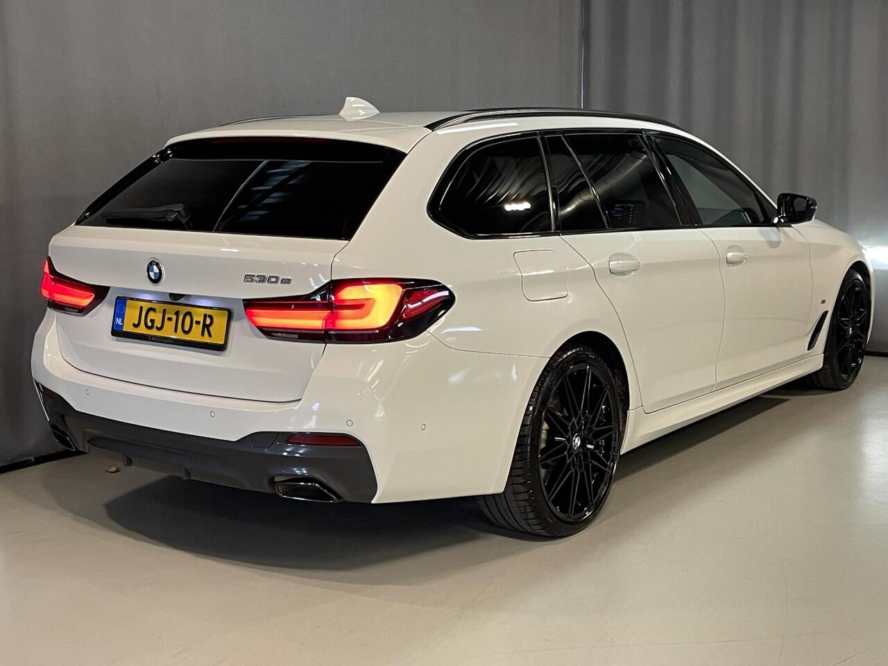 BMW 5-SERIE Touring 530e High Executive M Sport 20"/Soft Close/Active Steering/Panoramadak/Laser LED/Leder/Head-up/Keyless/Stoelverwarming + koeling/Adaptieve cruise/Dodehoek/Camera/Apple Carplay & Android Auto