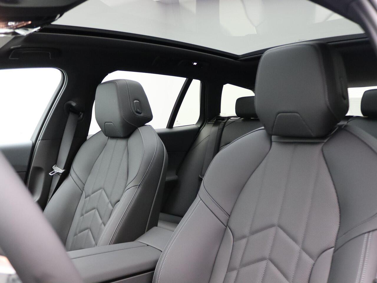 BMW 5-SERIE Touring 520i | M Sport Package | Equipment Package Pro | Travel Package