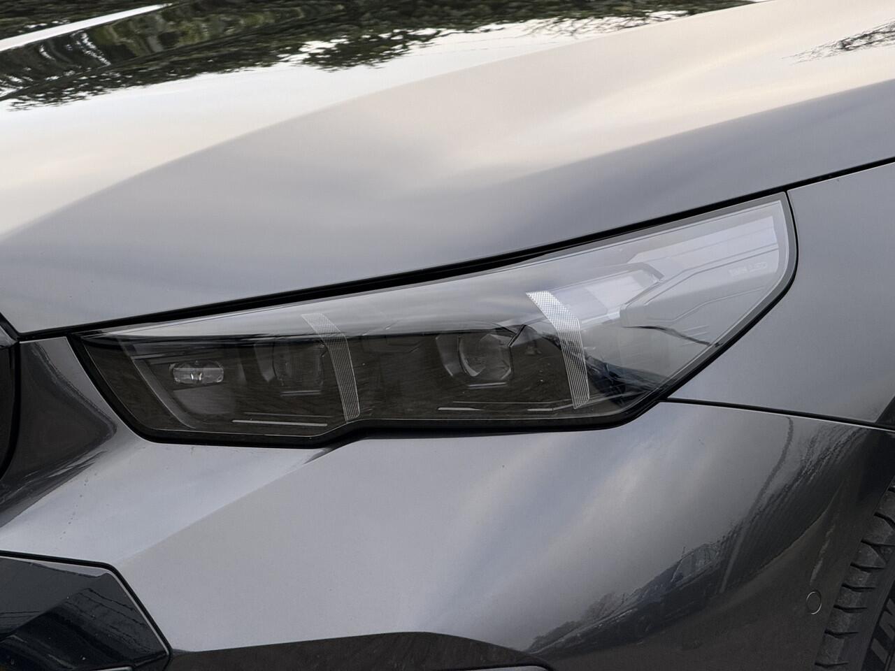 BMW 5-SERIE Touring 550e xDrive | M-Pro | Bowers & Wilkins | Trekhaak | 360 cam | Panorama | Co Pilot