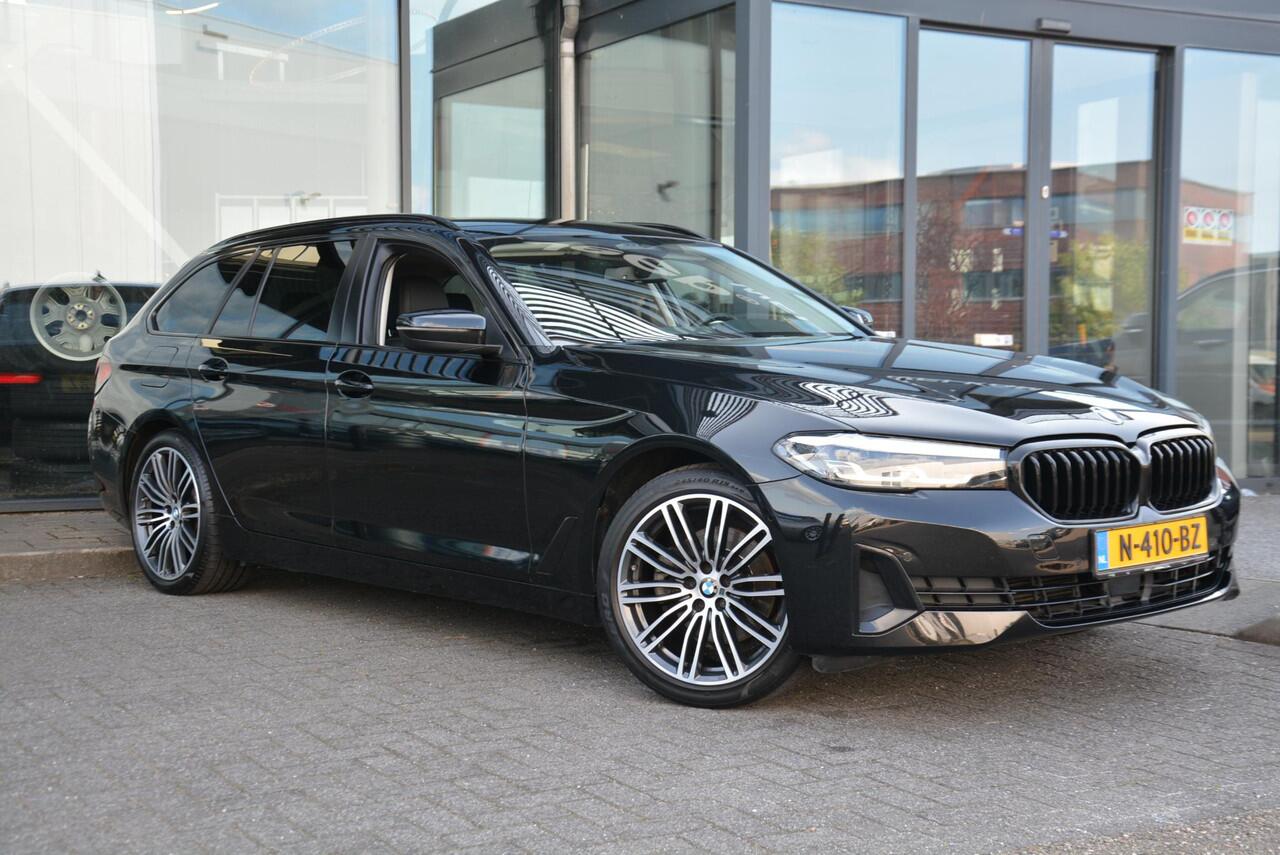 BMW 5-SERIE Touring 520d Business Edition Plus | Leer | Stoelverwarming | Led pakket