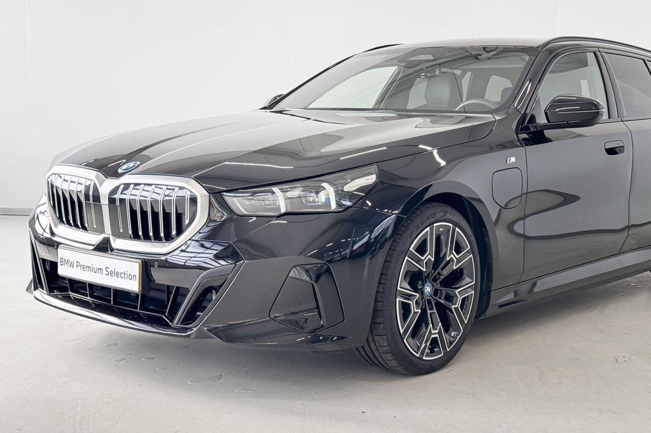 BMW 5-SERIE Touring 530e Travel Pack M Sportpakket Aut.