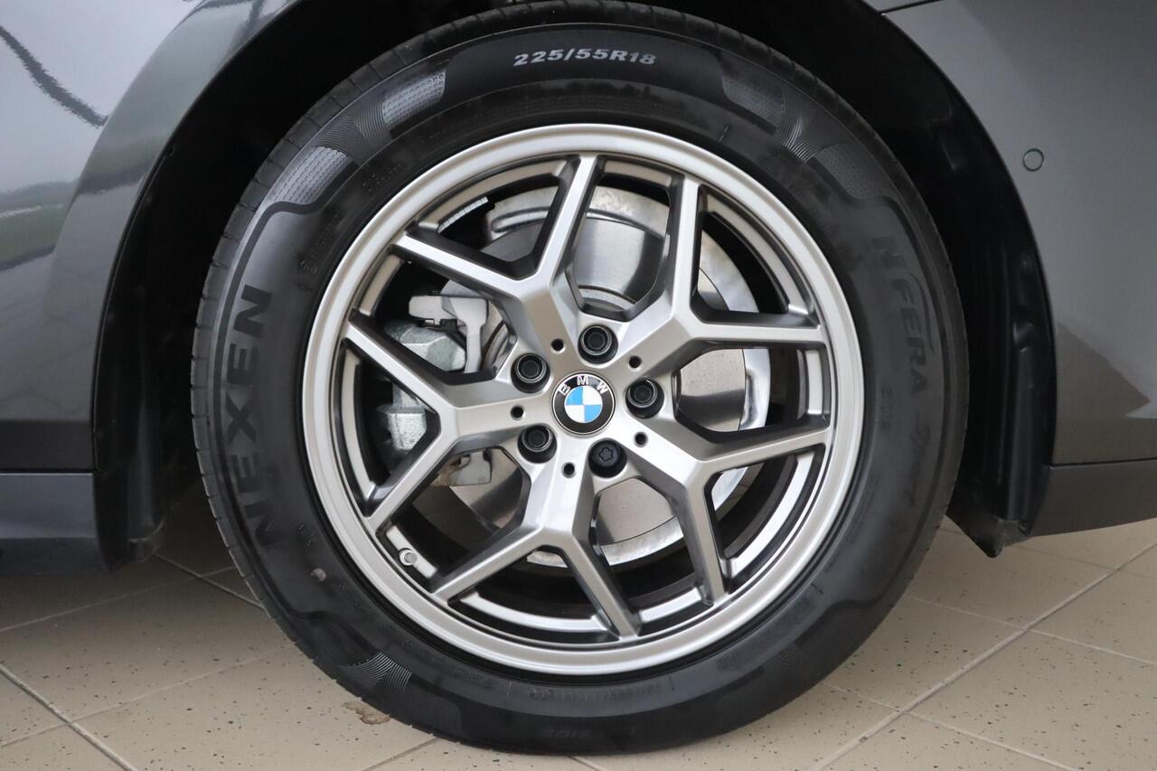 BMW 5-SERIE Sedan 520i Driving Assistant | Achteruitrijcamera