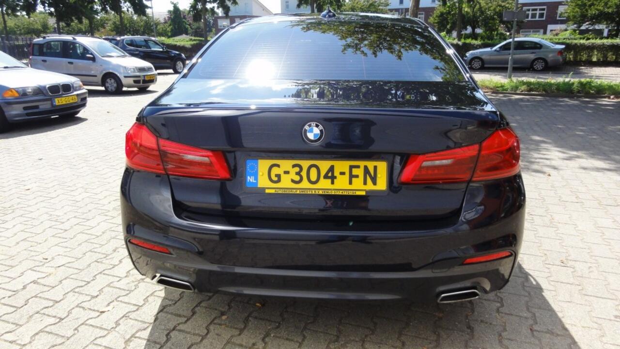 BMW 5-SERIE 520i High Executive. M-Pakket.