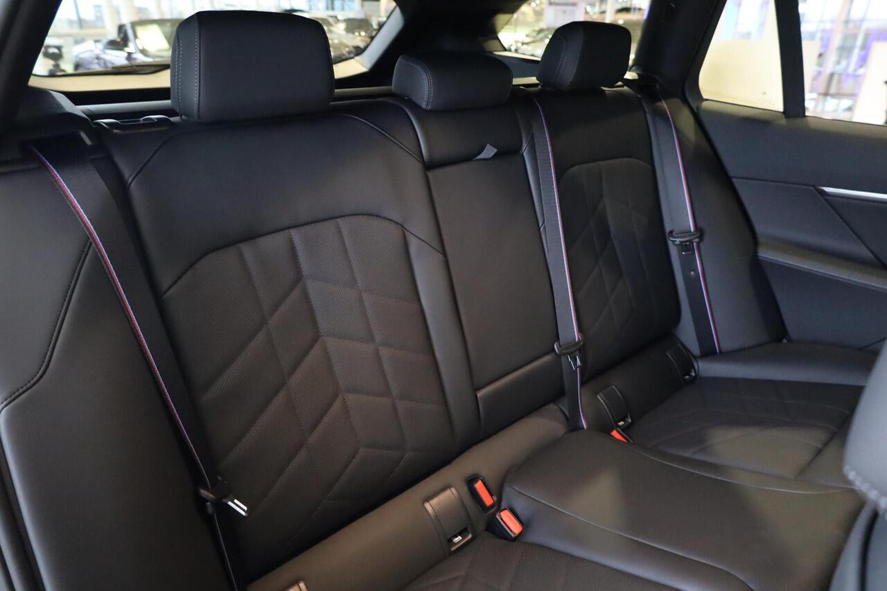 BMW 5-SERIE Touring 530e M Sportpakket Pro | Comfortstoelen | Bowers & Wilkins | Elektr. Trekhaak