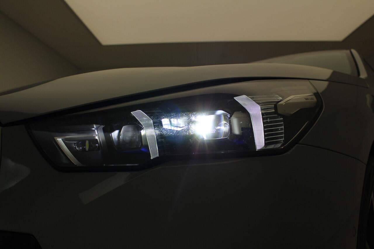 BMW 5-SERIE 550e xDrive M-Sport | Trekhaak | CoPilot | 20" | Bowers & Wilkins Surround | 489 pk